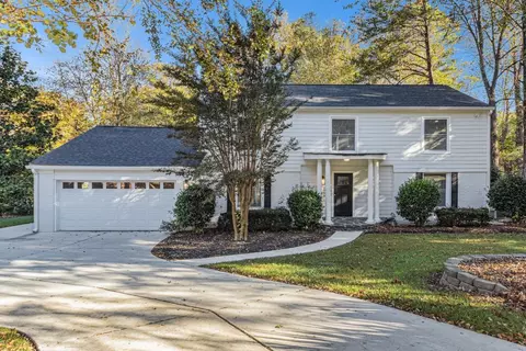 3695 Fox Hills Dr SE, Marietta, GA 30067