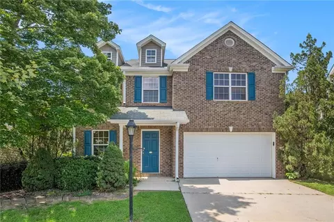 926 Hawthorn Ln, Grayson, GA 30017