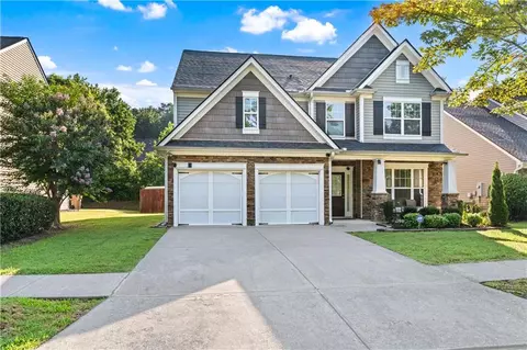 2481 Southhaven Ln, Buford, GA 30519