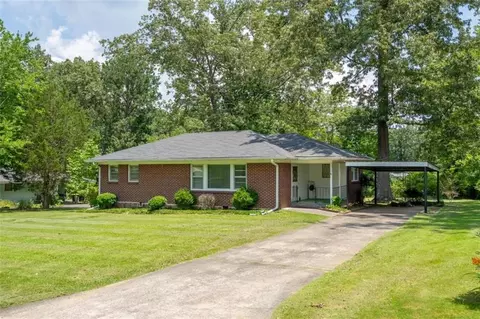 2628 Lakeridge Cir, Rome, GA 30165