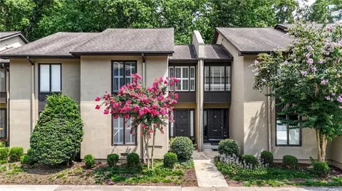 12 Ivy Rdg NE, Atlanta, GA 30342