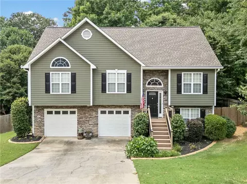 3372 English Oaks Dr NW, Kennesaw, GA 30144