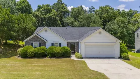 706 Hillmont Dr, Loganville, GA 30052