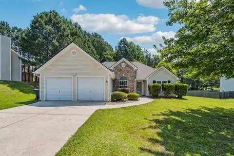 2410 Napa Valley Dr, Villa Rica, GA 30180