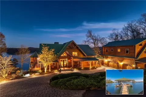 3406 Thunder Pt, Gainesville, GA 30506