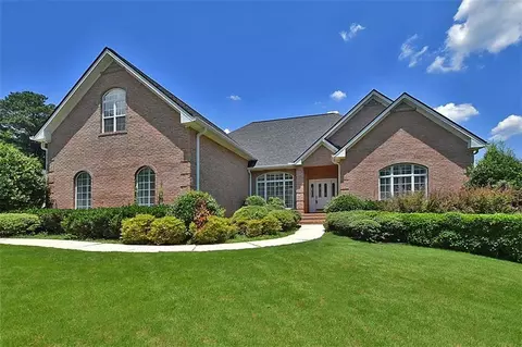 3580 Canon Creek Dr, Cumming, GA 30041