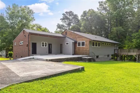 4847 Lakewood Dr, Acworth, GA 30101