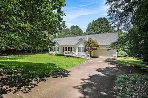 817 New Hope Rd, Mcdonough, GA 30252