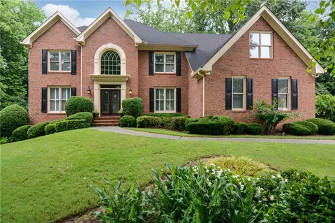5404 Chaversham Ln, Peachtree Corners, GA 30092