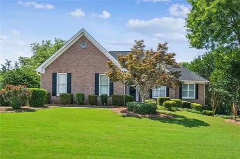 1506 Threepine Pl, Lilburn, GA 30047