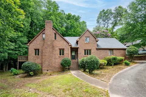9055 Green Valley Ct, Douglasville, GA 30134
