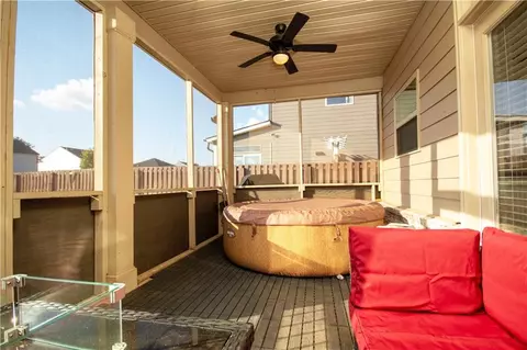 Exterior - 905 Eldridge Rd, Hampton, GA 30228 photo 2 of 4