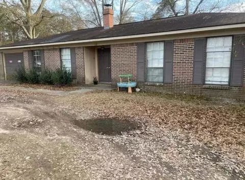 108 Ridge Rd, Peterman, AL 36471