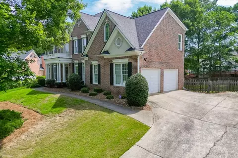 1024 Cromwell Pt, Snellville, GA 30078