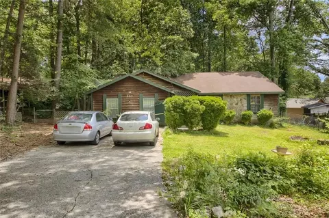 652 Post Oak Rd, Jonesboro, GA 30238