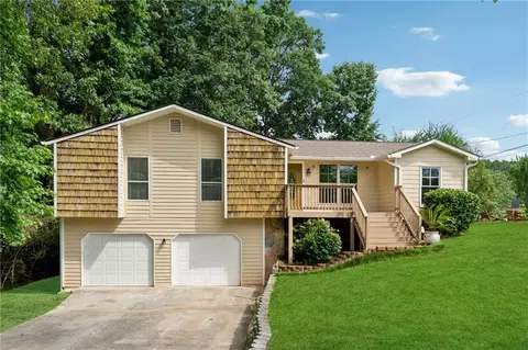 3753 Eli Dr, Snellville, GA 30039