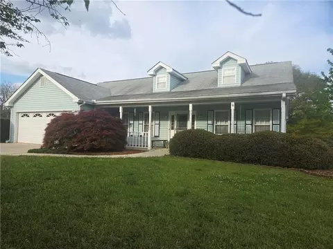 3825 Green Ave, Loganville, GA 30052