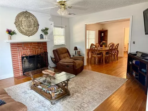 Living - 708 E Church St, Monroe, GA 30655 photo 2 of 3