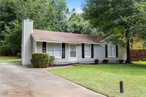 183 Peachtree Ct, Riverdale, GA 30274