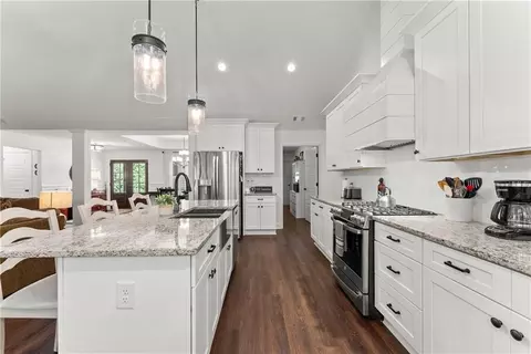 Kitchen - 3645 Woods Bridge Rd, Commerce, GA 30529 photo 4 of 5