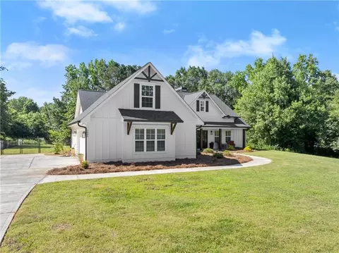 Exterior - 3645 Woods Bridge Rd, Commerce, GA 30529 photo 9 of 11