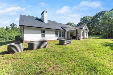 Exterior - 3645 Woods Bridge Rd, Commerce, GA 30529 photo 6 of 11