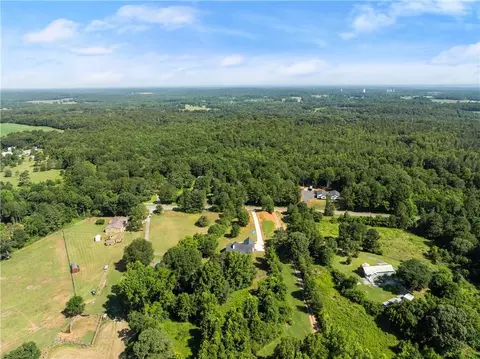 View/Area - 3645 Woods Bridge Rd, Commerce, GA 30529 photo 4 of 4