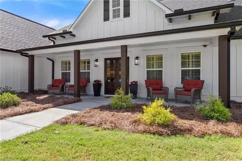 Exterior - 3645 Woods Bridge Rd, Commerce, GA 30529 photo 3 of 11