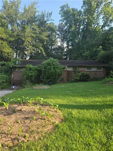 2633 Yale Ter, Decatur, GA 30032
