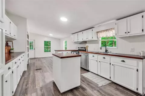 Kitchen - 175 Deerfield Rd, Jackson, GA 30233 photo 1 of 4