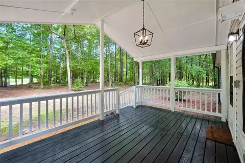 Exterior - 175 Deerfield Rd, Jackson, GA 30233 photo 4 of 8