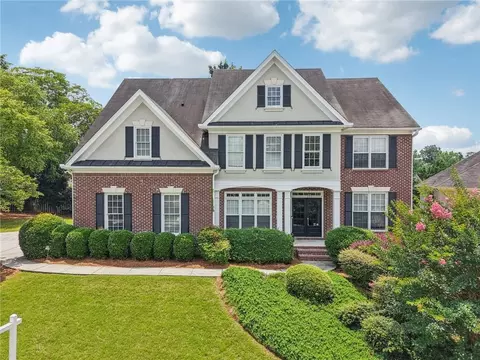 2444 Mossy Branch Dr, Snellville, GA 30078