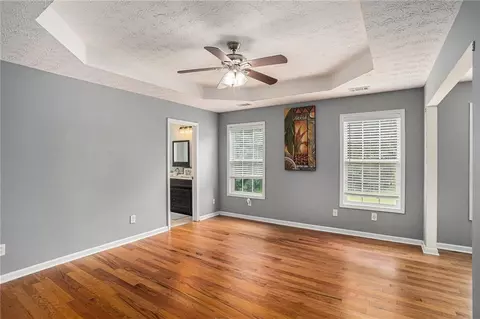 Living - 85 Lamar Ln, Covington, GA 30016 photo 2 of 4