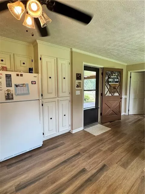 Kitchen - 164 Cornelison Rd SE, Rydal, GA 30171 photo 3 of 3