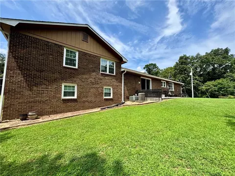 Exterior - 164 Cornelison Rd SE, Rydal, GA 30171 photo 5 of 17