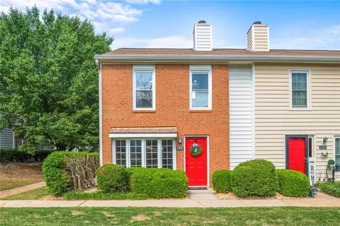 197 Holcomb Ferry Rd, Roswell, GA 30076