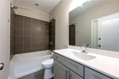 Bath - 2785 Webb Rd, Milton, GA 30004 photo 6 of 6