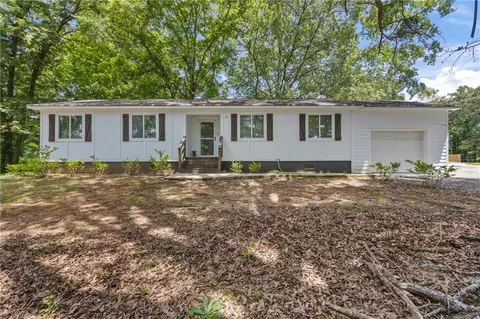 10 Caroline Dr, Stockbridge, GA 30281