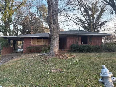 1713 Cahoon St SW, Atlanta, GA 30310
