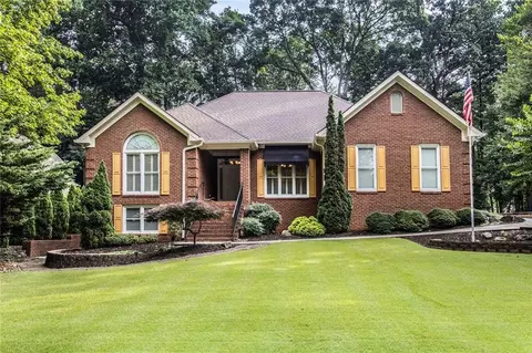 2525 Fairview Dr, Cumming, GA 30041