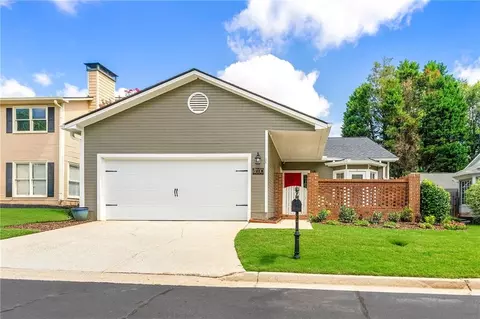 4030 Arborwood Ln, Tucker, GA 30084
