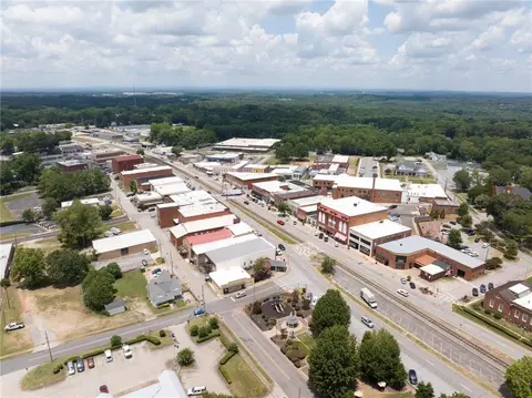 View/Area - 322 Scott St, Commerce, GA 30529 photo 5 of 5