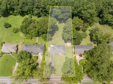 View/Area - 322 Scott St, Commerce, GA 30529 photo 1 of 5