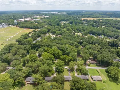 View/Area - 322 Scott St, Commerce, GA 30529 photo 3 of 5