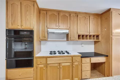 Kitchen - 629 Pine Ter, Canton, GA 30114 photo 4 of 5