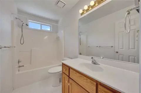 Bath - 629 Pine Ter, Canton, GA 30114 photo 4 of 5