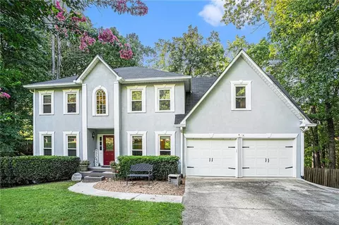 173 Lakeside Dr, Hiram, GA 30141