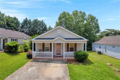 1639 Hallmark Hills Dr, Griffin, GA 30223