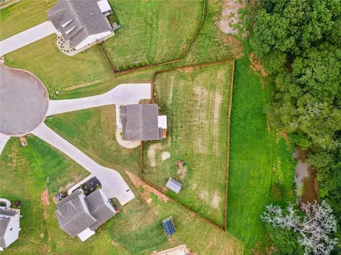 View/Area - 433 Crystal Way, Cornelia, GA 30531 photo 2 of 3