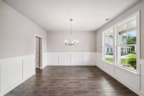 Dining - 433 Crystal Way, Cornelia, GA 30531 photo 3 of 5